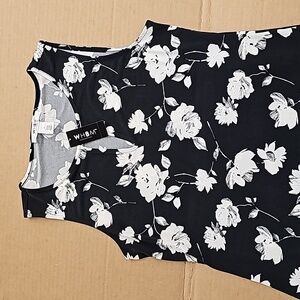 Woman's White House Black Market tank top